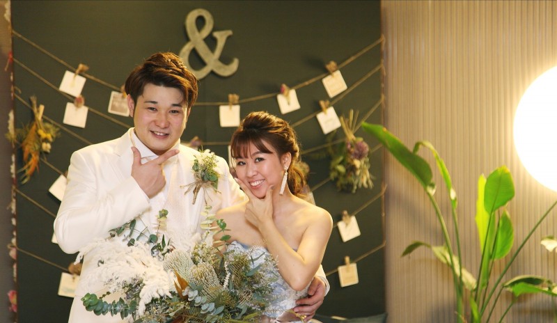 Full of gratitude White × Gold Wedding