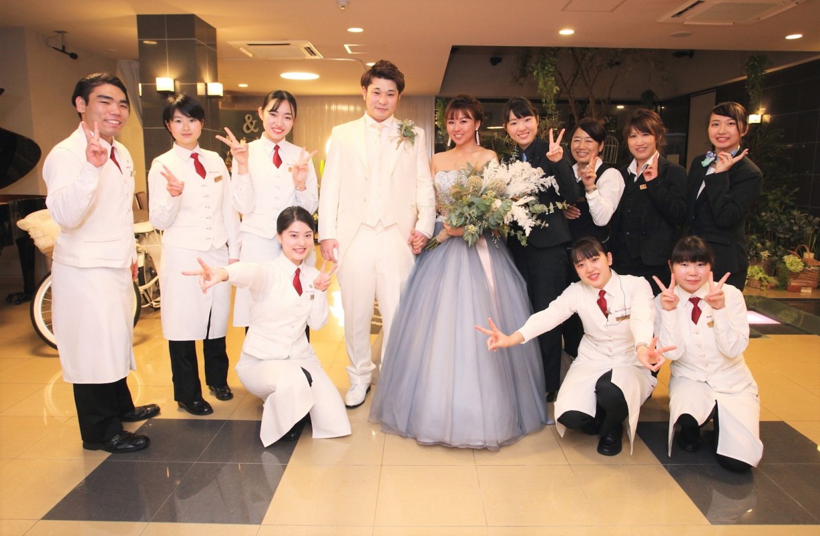 Full of gratitude White × Gold Wedding