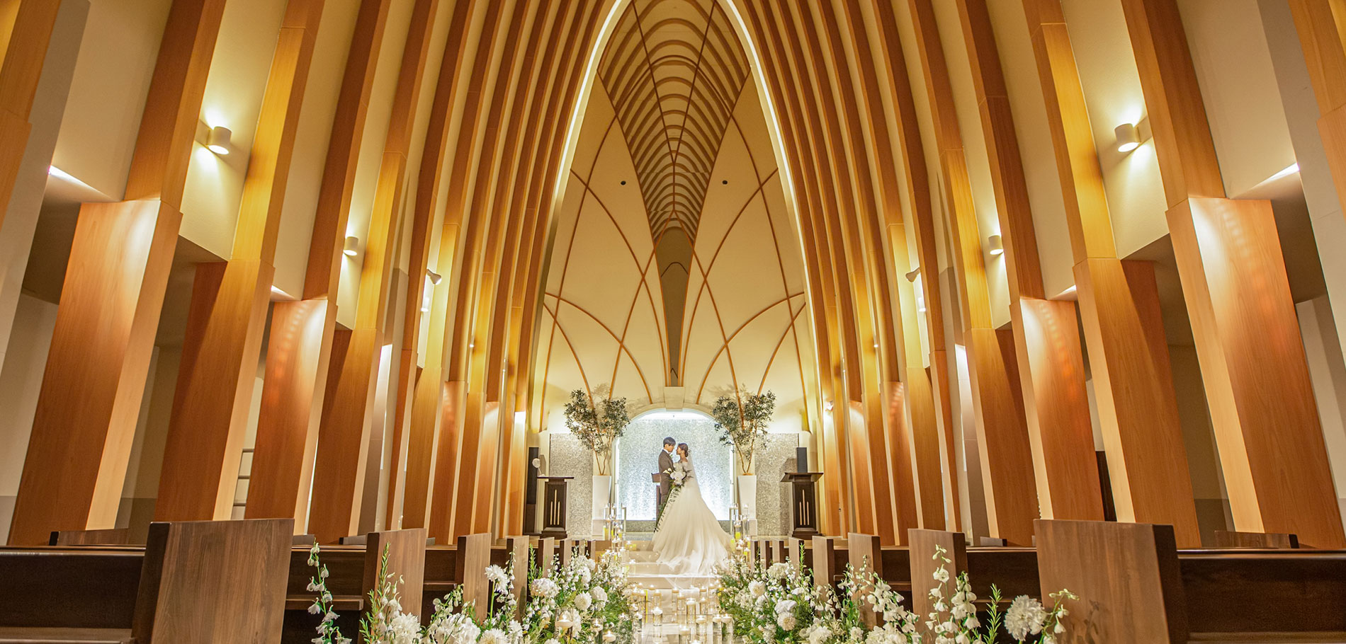 アルコラッジョのウエディングサイトをリニューアルいたしました